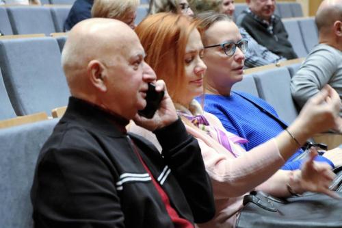 14 A NADZIEJA NIECH BĘDZIE W NAS" - najmniejsza scena świata