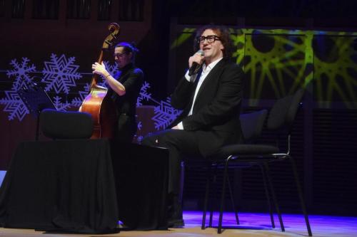 19 A NADZIEJA NIECH BĘDZIE W NAS" - najmniejsza scena świata