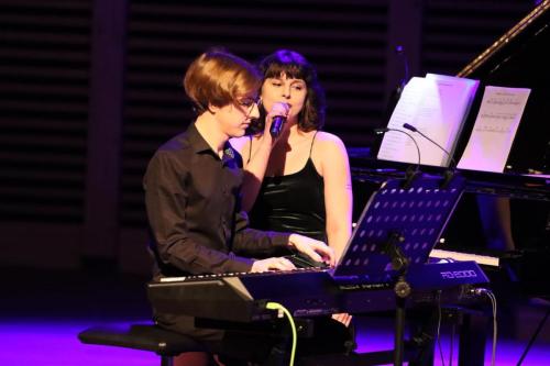 25 A NADZIEJA NIECH BĘDZIE W NAS" - najmniejsza scena świata