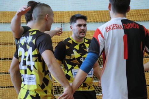 img-6079-edytowano-copy Amatorska Liga Siatkówki Małopolskiego TKKF - (strefa Tarnów)