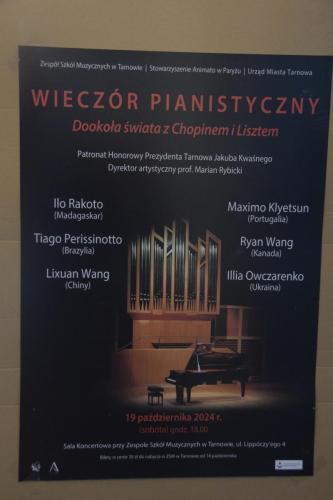 0 Wieczór pianistyczny "Dookoła świata z Chopinem i Lisztem"