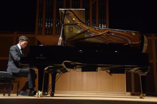 dsc-1537-copy Wieczór pianistyczny "Dookoła świata z Chopinem i Lisztem"