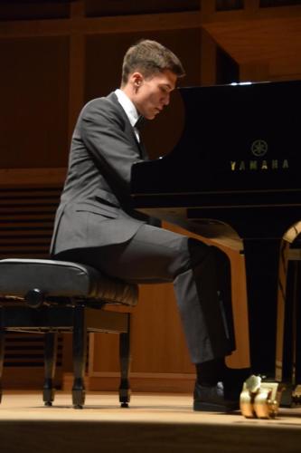 dsc-1546-copy Wieczór pianistyczny "Dookoła świata z Chopinem i Lisztem"