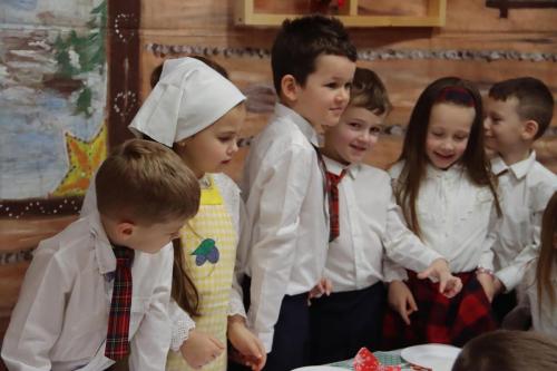 14 Przedszkole Publiczne Nr 33 w Tarnowie - realizator projektu "Aniołkowe Granie"...