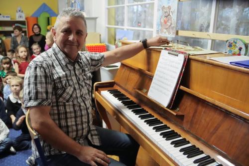 25 Przedszkole Publiczne Nr 33 w Tarnowie - realizator projektu "Aniołkowe Granie"...