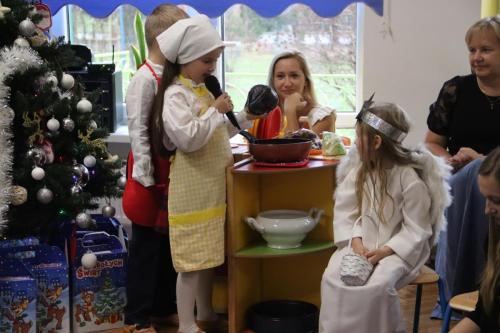 30 Przedszkole Publiczne Nr 33 w Tarnowie - realizator projektu "Aniołkowe Granie"...