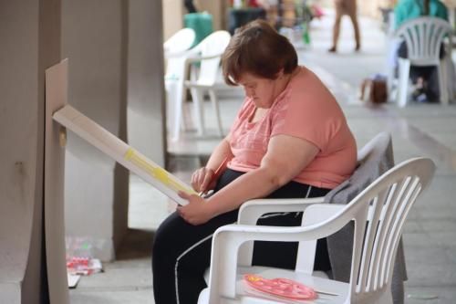 447523140_860799216079109_2730224220439256918_n Zakończono trwający przez cztery dni II Integracyjny Plener Malarski "Pejzaże Tarnowskiej Starówki"