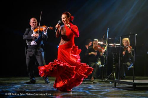 PS2_4423 Koncert "Z arią i piosenką przez świat"