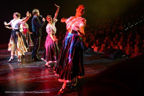 PSR_4367 Koncert "Z arią i piosenką przez świat"