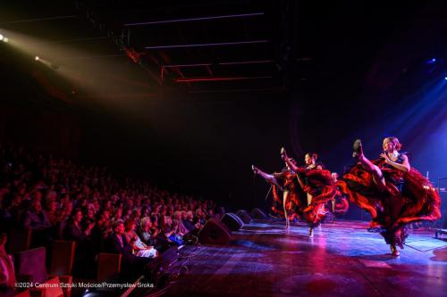 PSR_4398 Koncert "Z arią i piosenką przez świat"