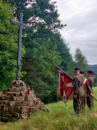 549318986_1214825737343120_8377897563410331460_n Żywa lekcja historii w XVI LO w Tarnowie