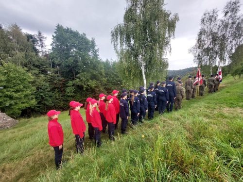 550590329_1214826050676422_879914299011655249_n Żywa lekcja historii w XVI LO w Tarnowie