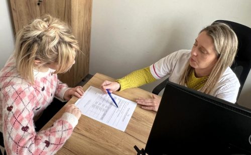 Asystent-pacjenta-w-MCM03 Asystent medyczny – wsparcie, które usprawnia opiekę zdrowotną