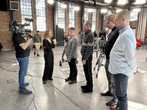 5 Kolejna edycja programu telewizyjnego AUTENTYCZNI