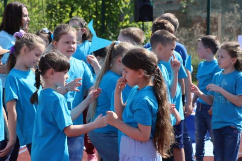 16 Szkoła Podstawowa Integracyjna nr 25 w Tarnowie uczestnikiem ogólnopolskiej akcji Niebieskie Igrzyska 2025