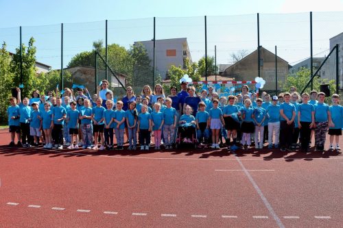 8 Szkoła Podstawowa Integracyjna nr 25 w Tarnowie uczestnikiem ogólnopolskiej akcji Niebieskie Igrzyska 2025