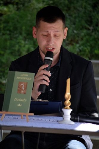 25-copy Ogród Sensoryczny w Parku Strzeleckim - NARODOWE CZYTANIE 2026 - ADAM MICKIEWICZ "DZIADY"
