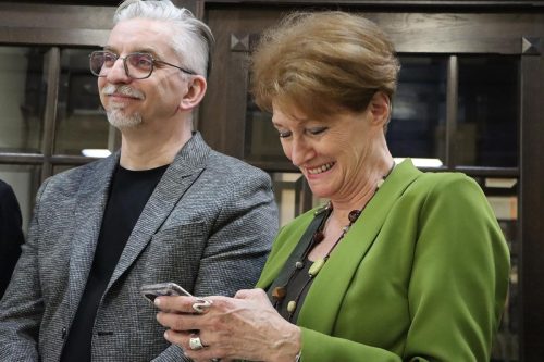 img-5918-edytowano-copy „Wystarczy kwadrans”. Obrazy Andrzeja Walczaka w Galerii na Dworcu