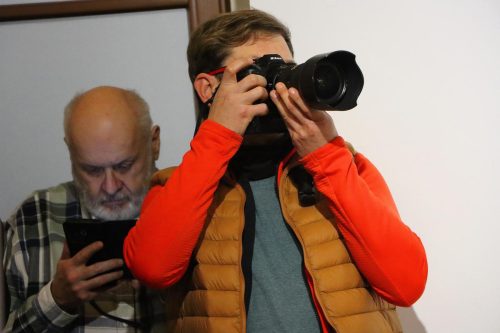 img-5946-edytowano-copy „Wystarczy kwadrans”. Obrazy Andrzeja Walczaka w Galerii na Dworcu