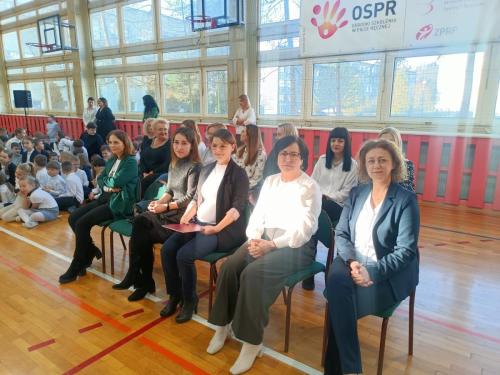 473782885_1020327986792897_7957644843085093307_n Historię i tożsamość szkoły buduje przez lata jej społeczność