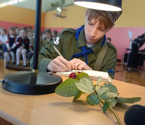 474072618_1020348266790869_252379406760549345_n Historię i tożsamość szkoły buduje przez lata jej społeczność