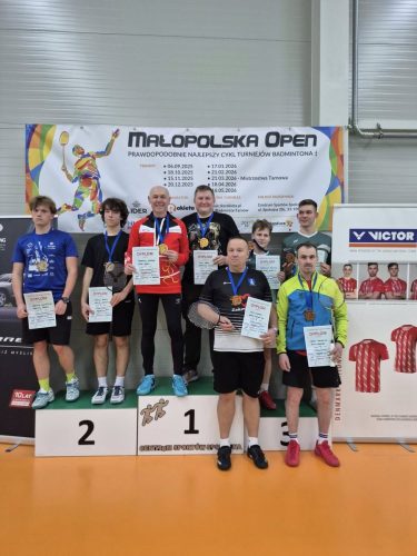 582558294_33725412423724875_9209812950953168895_n Małopolska Open – Turniej Badmintona 15.11.25