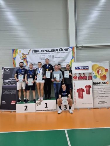 583324338_33725382253727892_2412157103430770098_n Małopolska Open – Turniej Badmintona 15.11.25