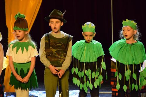20 XXII Między przedszkolny Przegląd Teatralny Snują się, snuj bajeczko