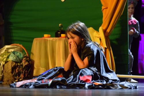 6 XXII Między przedszkolny Przegląd Teatralny Snują się, snuj bajeczko