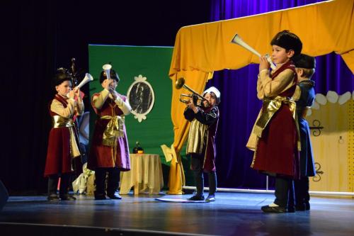 7 XXII Między przedszkolny Przegląd Teatralny Snują się, snuj bajeczko