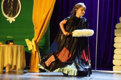 9 XXII Między przedszkolny Przegląd Teatralny Snują się, snuj bajeczko