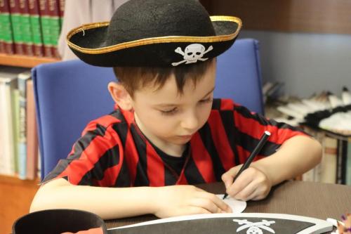 5 Bajkostwory na balu! Karnawałowa zabawa w Bibliotece Pedagogicznej