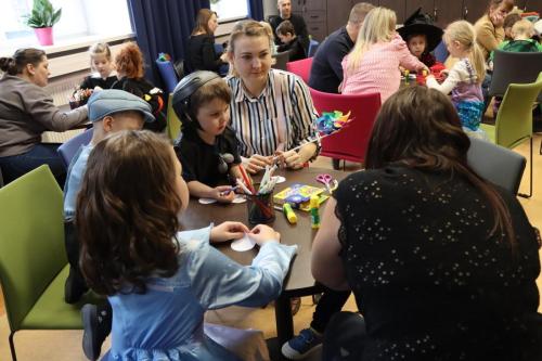 img-1642-copy Bajkostwory na balu! Karnawałowa zabawa w Bibliotece Pedagogicznej