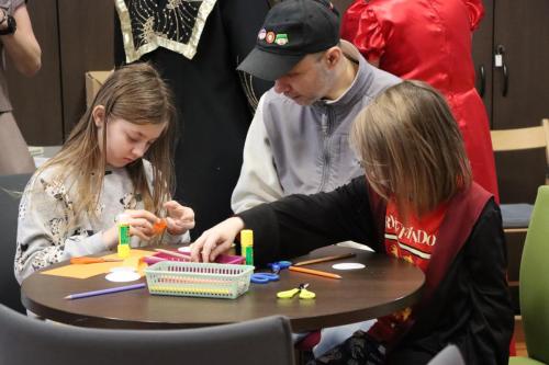 img-1647-copy Bajkostwory na balu! Karnawałowa zabawa w Bibliotece Pedagogicznej