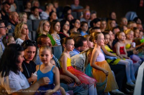 25 Zakończenie 33. sezonu artystycznego Ogniska Baletowego