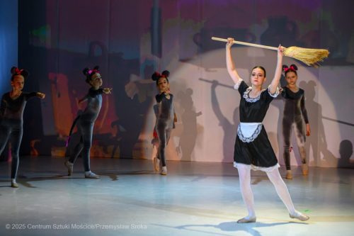 26 Zakończenie 33. sezonu artystycznego Ogniska Baletowego