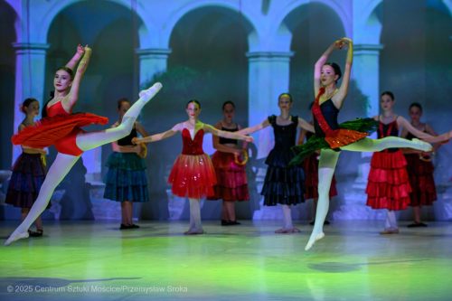 54 Zakończenie 33. sezonu artystycznego Ogniska Baletowego