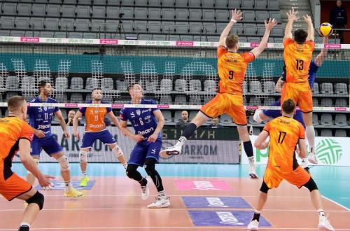 1 Barkom Każany Lwów - KS Norwid Częstochowa