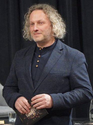 1 Dr Piotr Barszczowski – twórcą identyfikacji wizualnej 58. Festiwalu im. Jana Kiepury