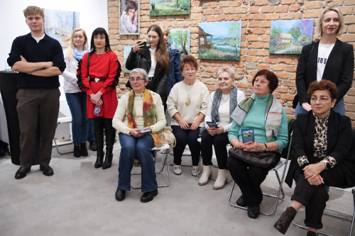 13-copy „Bawiąc się ciszą” – wystawa malarstwa Marty Nosal w Galerii Bema20