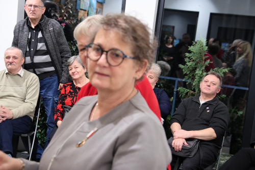 15-copy „Bawiąc się ciszą” – wystawa malarstwa Marty Nosal w Galerii Bema20
