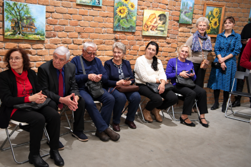 21-copy „Bawiąc się ciszą” – wystawa malarstwa Marty Nosal w Galerii Bema20