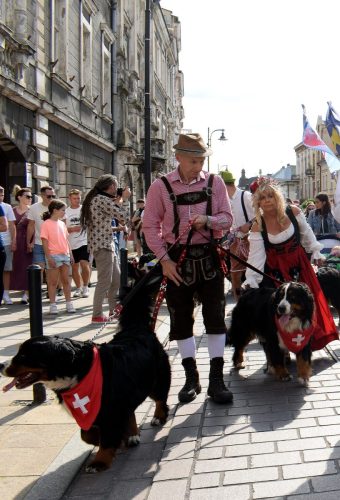 4 „Z Sercem dla Berneńczyków” – Parada Psiej Miłości w Tarnowie
