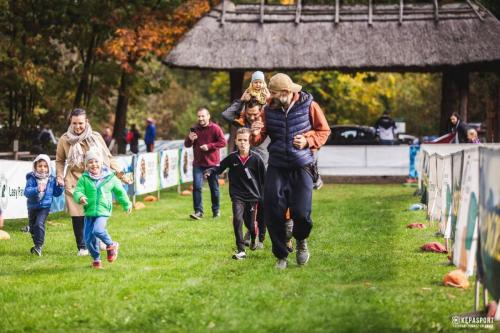 12 Pobiegli w lepsze jutro