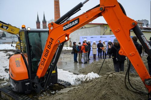 586527463_1429497765842144_897865720016580391_n Ruszyły prace na terenie Browarów Tarnowskich – symboliczne rozpoczęcie inwestycji