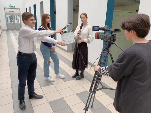 Zajecia-w-Liceum-Ogolnoksztalcacym Brzeska edukacja z tarczami w Rankingu Perspektyw