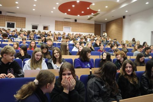 11-copy „Bezpieczne Dziecko – Stop Przemocy”. Ważna konferencja dla tarnowskiej młodzieży