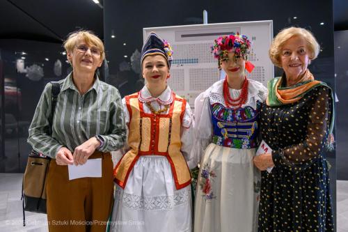 Koleda-1 „Hej! Kolęda, kolęda!” – koncert świąteczno-noworoczny Zespołu Pieśni i Tańca Świerczkowiacy