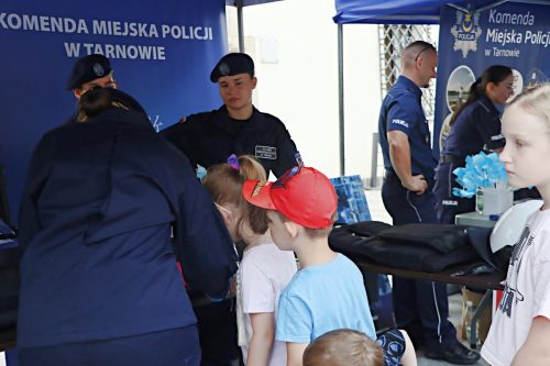 10-copy Centrum Usług Społecznych - „PoMocny „Tarnów na Święcie Małopolskiej Policji – lekcja bezpieczeństwa w praktyce