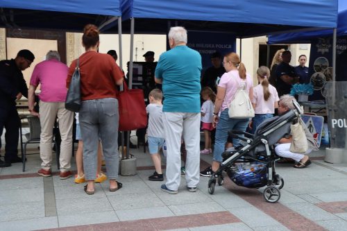 9-copy Centrum Usług Społecznych - „PoMocny „Tarnów na Święcie Małopolskiej Policji – lekcja bezpieczeństwa w praktyce